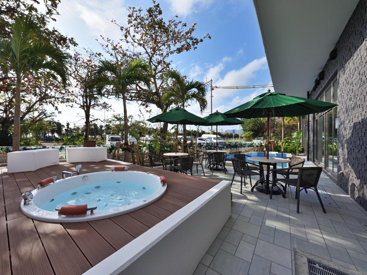 Green Rich Hotel Okinawa Nago Eksteriør billede